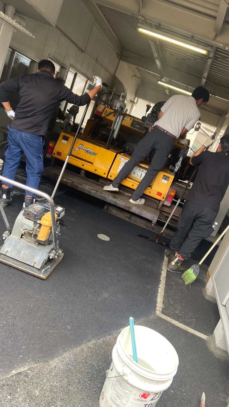 アスファルト舗装工事